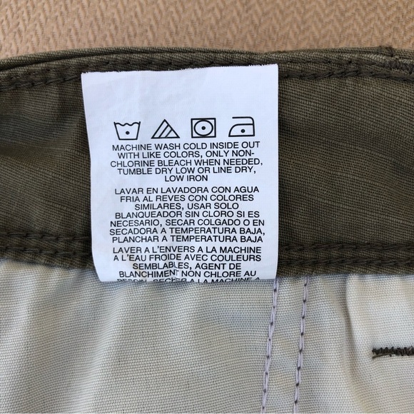 WRANGLER® Men’s 5 STAR Premium Relaxed Fit Flex Cargo Pant In Barley 42 X 30 - Picture 16 of 16